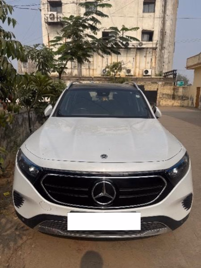 Mercedes-Benz Mercedes-Benz EQB view 2