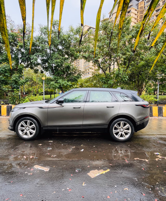 Land Rover Land Rover Range Rover Velar view 4