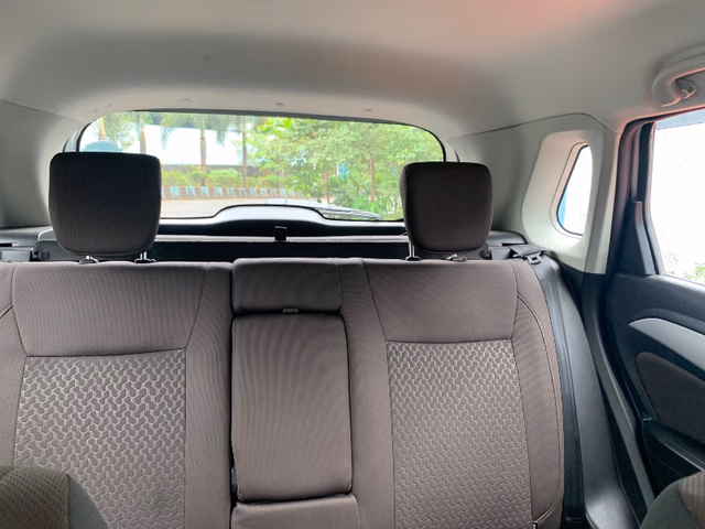 Toyota Toyota Urban cruiser view 3