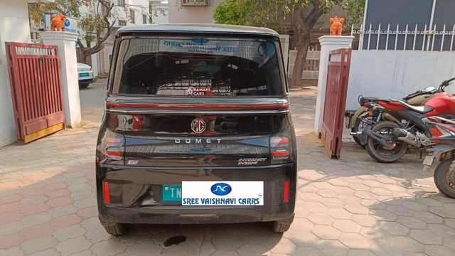 MG MG Comet EV view 3
