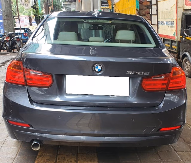 BMW BMW 3 Series view 5