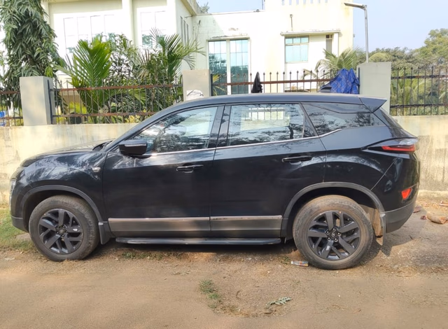 Tata Tata Harrier view 3