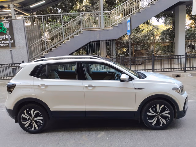 Volkswagen Volkswagen Taigun view 3