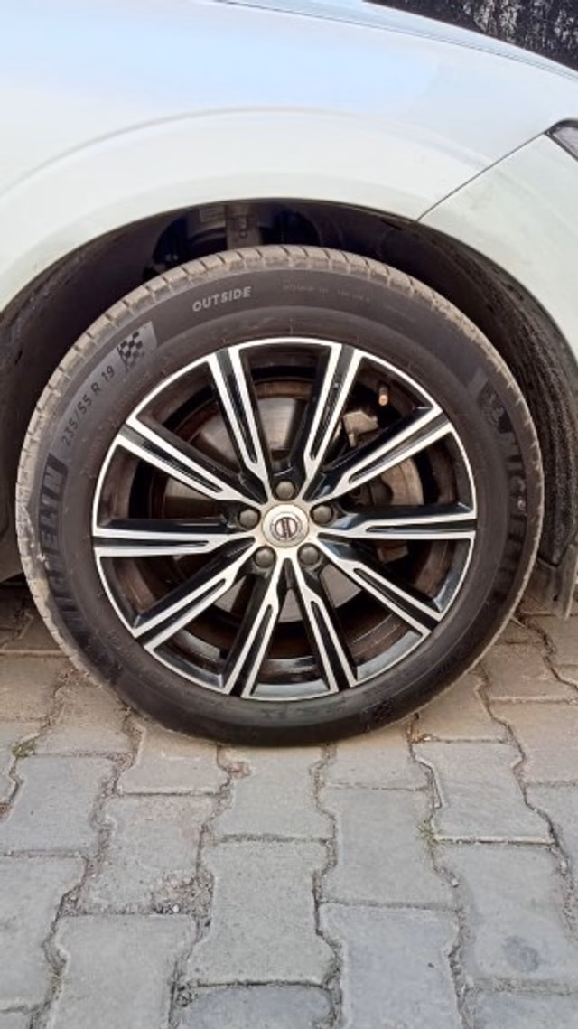 Volvo Volvo XC60 view 4