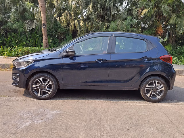Tata Tata Tiago view 5