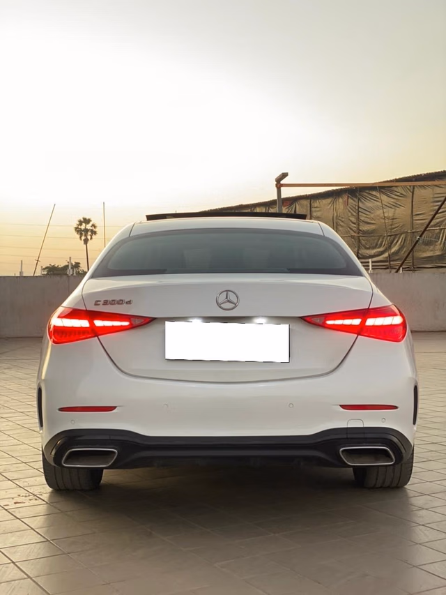 Mercedes-Benz Mercedes-Benz C-Class view 3