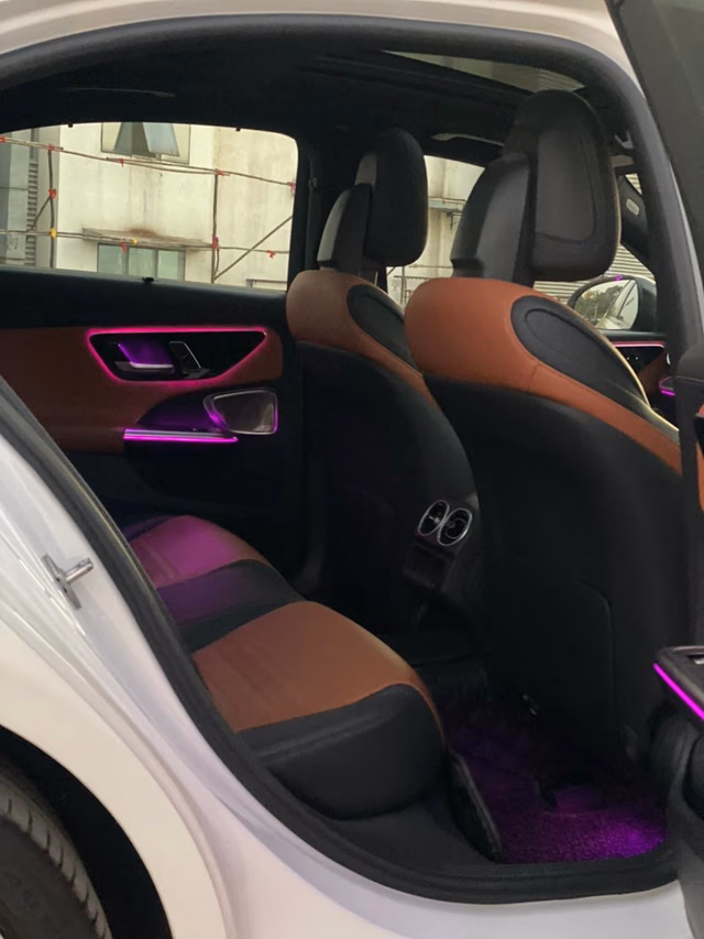 Mercedes-Benz Mercedes-Benz C-Class view 5