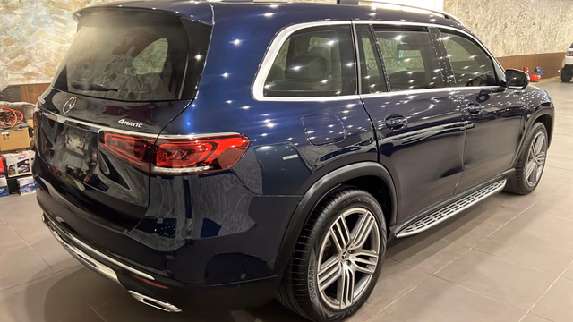 Mercedes-Benz Mercedes-Benz GLS view 5