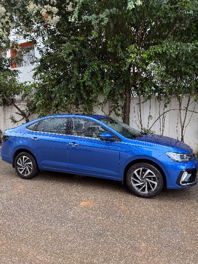 Volkswagen Volkswagen Virtus view 2