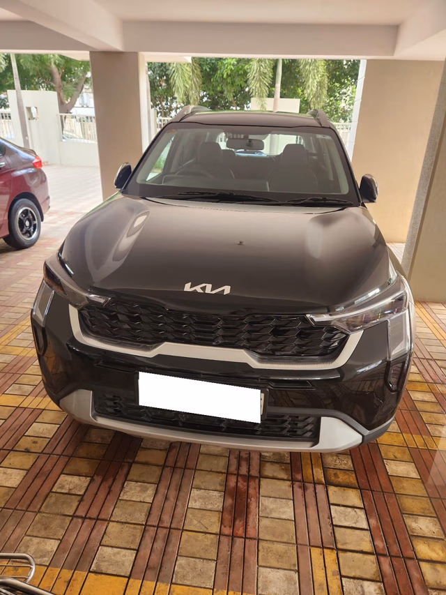 Kia Kia Sonet view 2