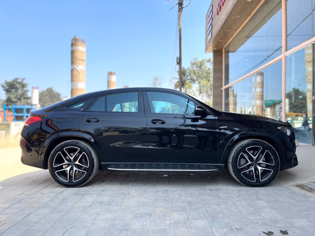 Mercedes-Benz Mercedes-Benz AMG GLE 53 view 3