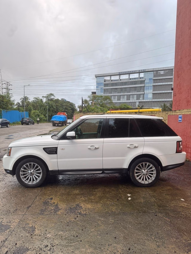 Land Rover Land Rover Range Rover Sport view 4