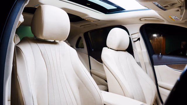 Mercedes-Benz Mercedes-Benz E-Class view 5