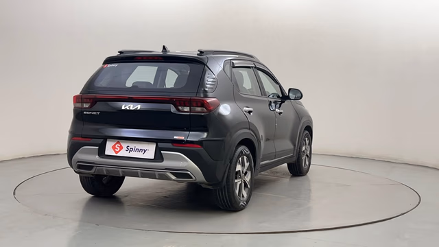 Kia Kia Seltos view 5