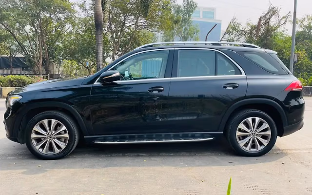 Mercedes-Benz Mercedes-Benz GLE view 3