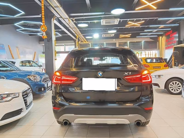 BMW BMW X1 view 3