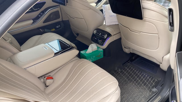 Mercedes-Benz Mercedes-Benz S-Class view 4