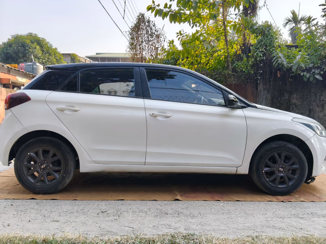 Hyundai Hyundai i20 view 3