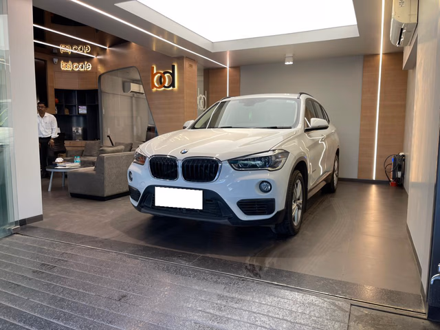 BMW BMW X1 view 5