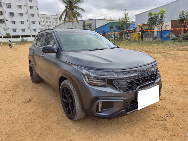 Kia Kia Seltos view 2