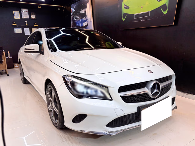 Mercedes-Benz Mercedes-Benz CLA view 2