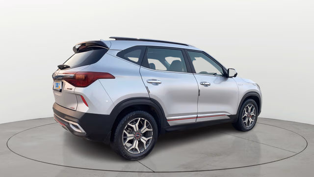 Kia Kia Seltos view 4