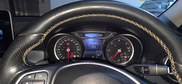 Mercedes-Benz Mercedes-Benz GLA Class view 5