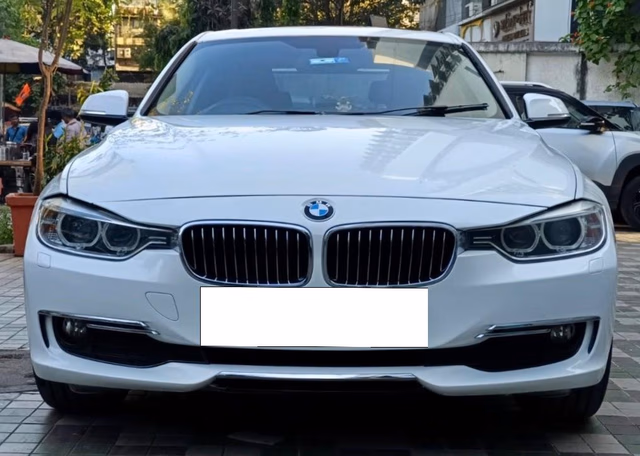 BMW BMW 3 Series view 3