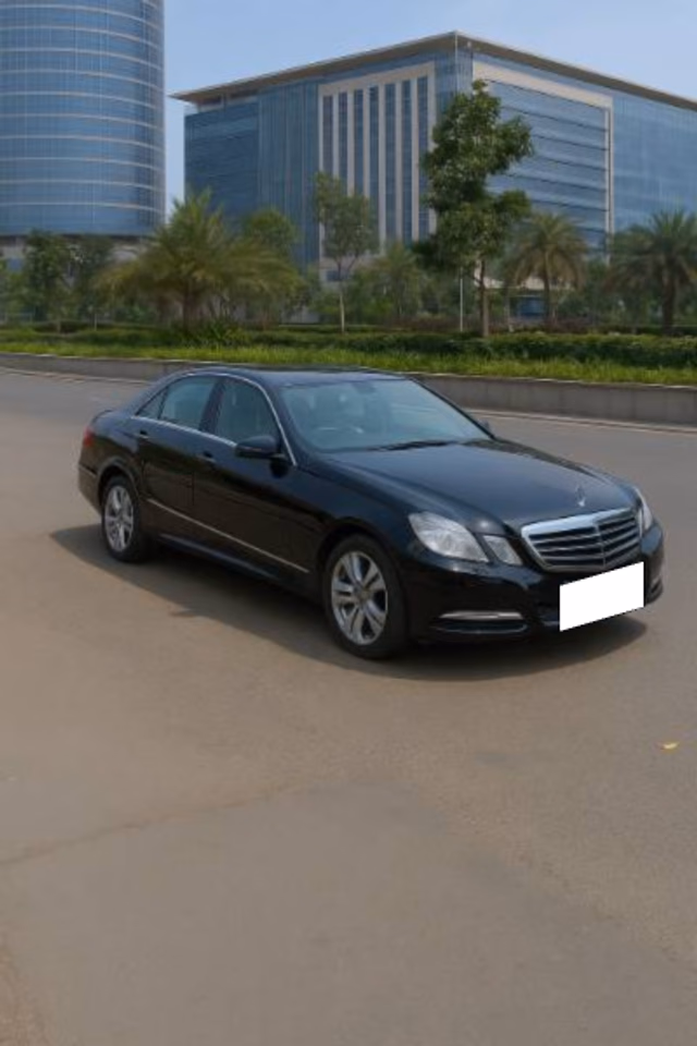 Mercedes-Benz Mercedes-Benz E-Class view 5