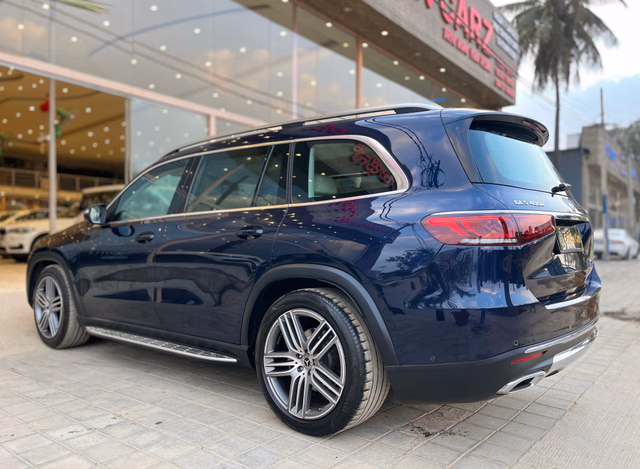 Mercedes-Benz Mercedes-Benz GLS view 4