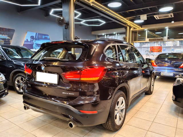 BMW BMW X1 view 5