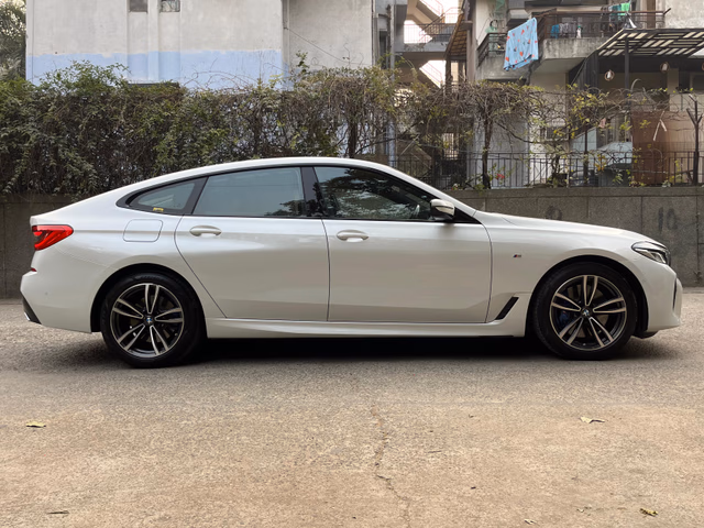 BMW BMW 6 Series view 3