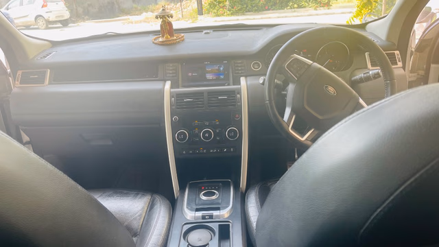 Land Rover Land Rover Discovery view 4