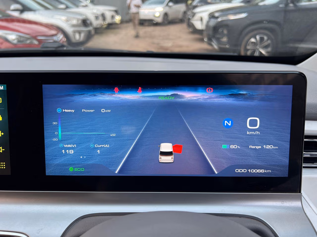 MG MG Comet EV view 5