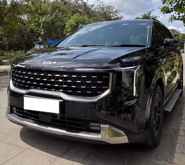 Kia Kia Carnival view 5