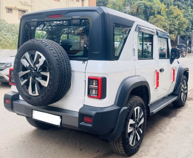 Mahindra Mahindra Thar ROXX view 4