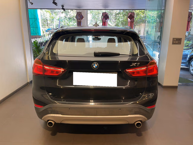 BMW BMW X1 view 4