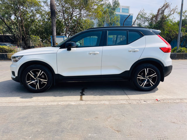 Volvo Volvo XC40 view 5