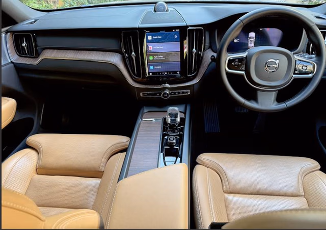 Volvo Volvo XC60 view 3