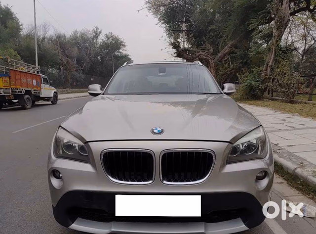 BMW BMW X1 view 2