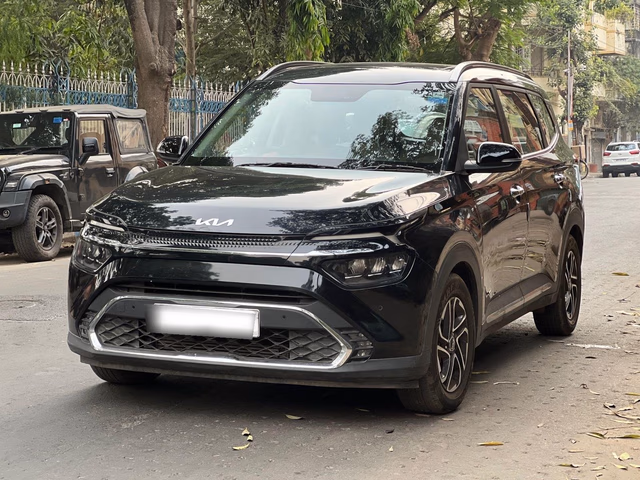 Kia Kia Carens view 3