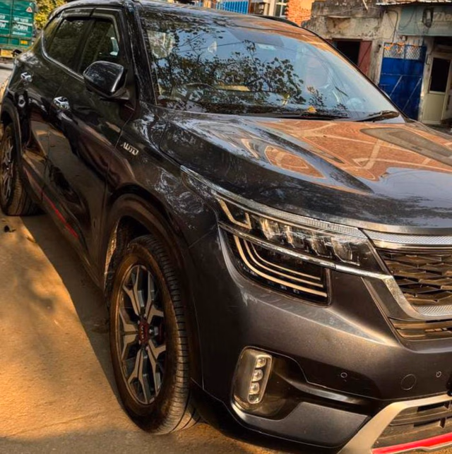 Kia Kia Seltos view 2