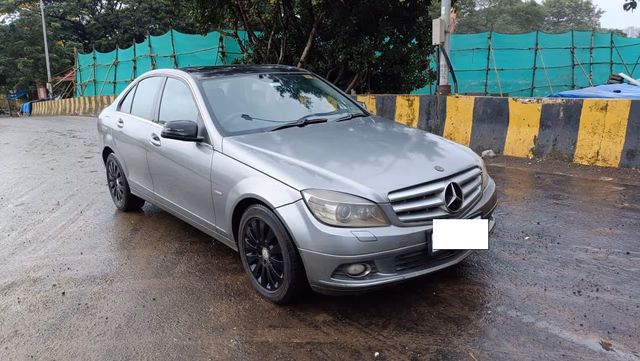 Mercedes-Benz Mercedes-Benz C-Class view 2