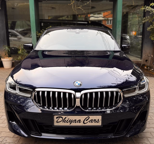 BMW BMW 6 Series view 2