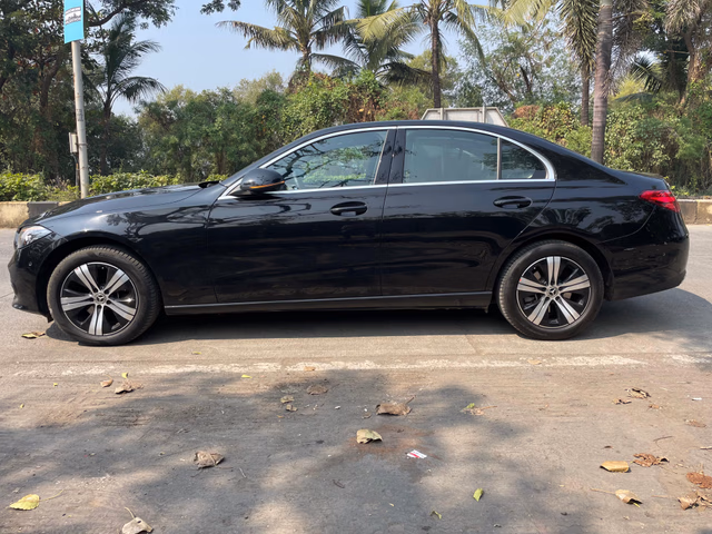 Mercedes-Benz Mercedes-Benz C-Class view 5