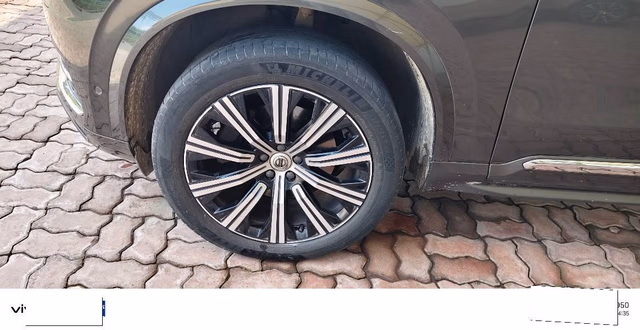 Volvo Volvo XC90 view 4