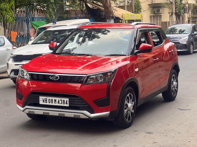 Mahindra Mahindra XUV300 view 5