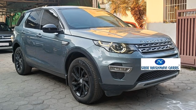 Land Rover Land Rover Discovery Sport view 2