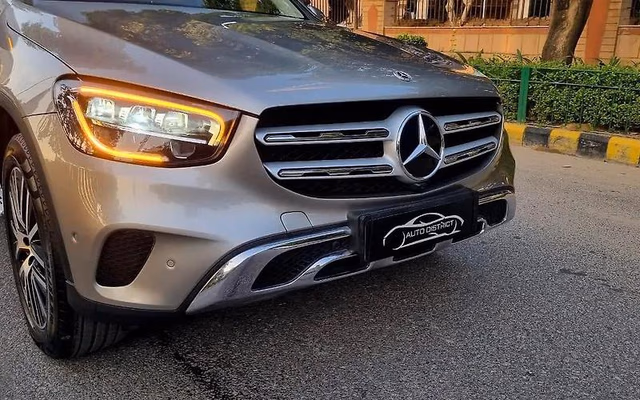 Mercedes-Benz Mercedes-Benz GLC view 2