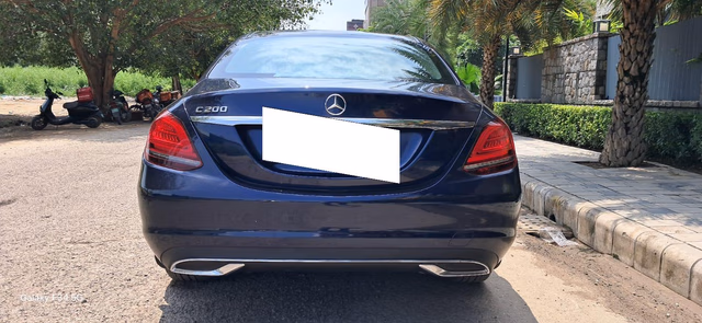 Mercedes-Benz Mercedes-Benz C-Class view 4